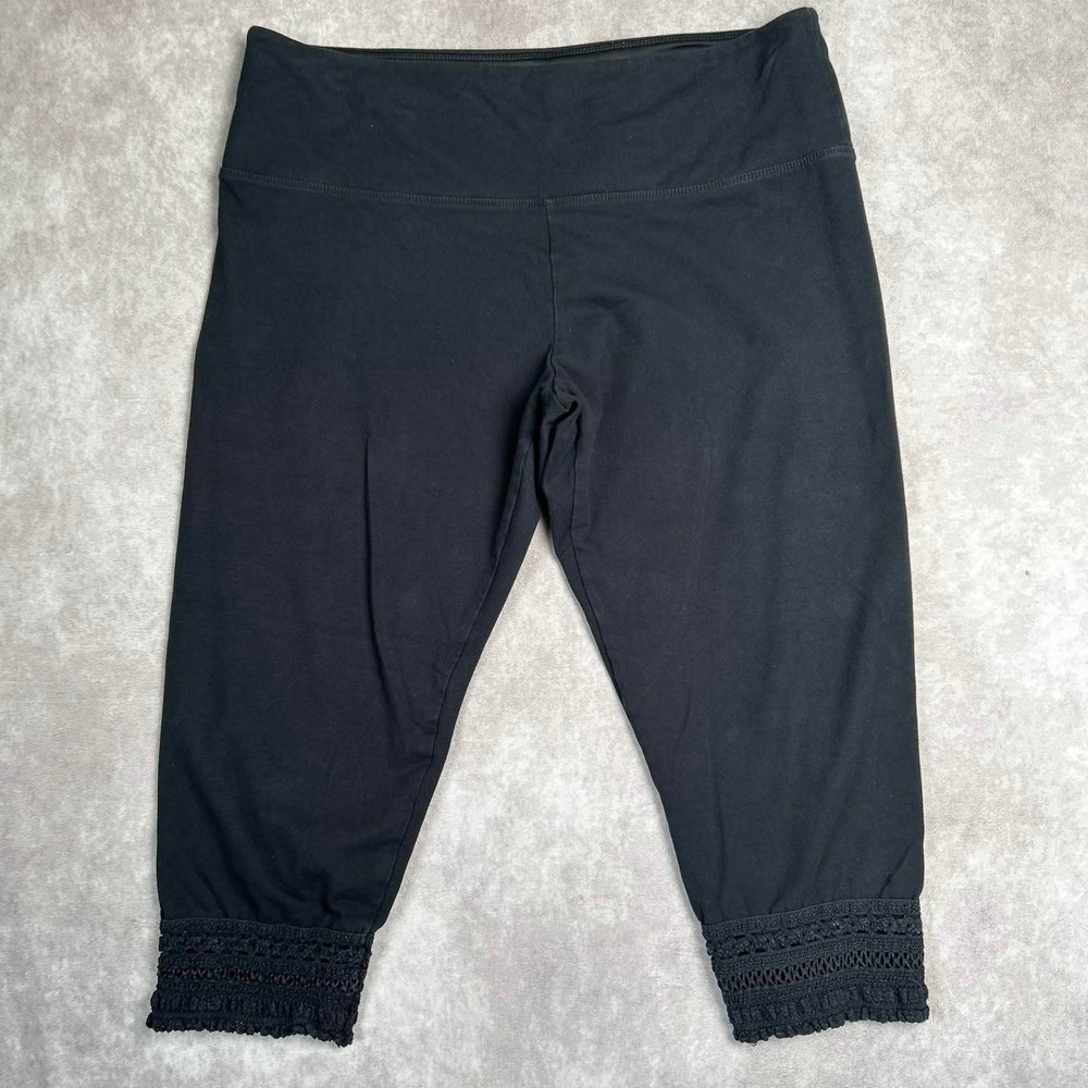 Intro Love the Fit Black Capri Leggings Tummy Control Crochet Lace Hem XL